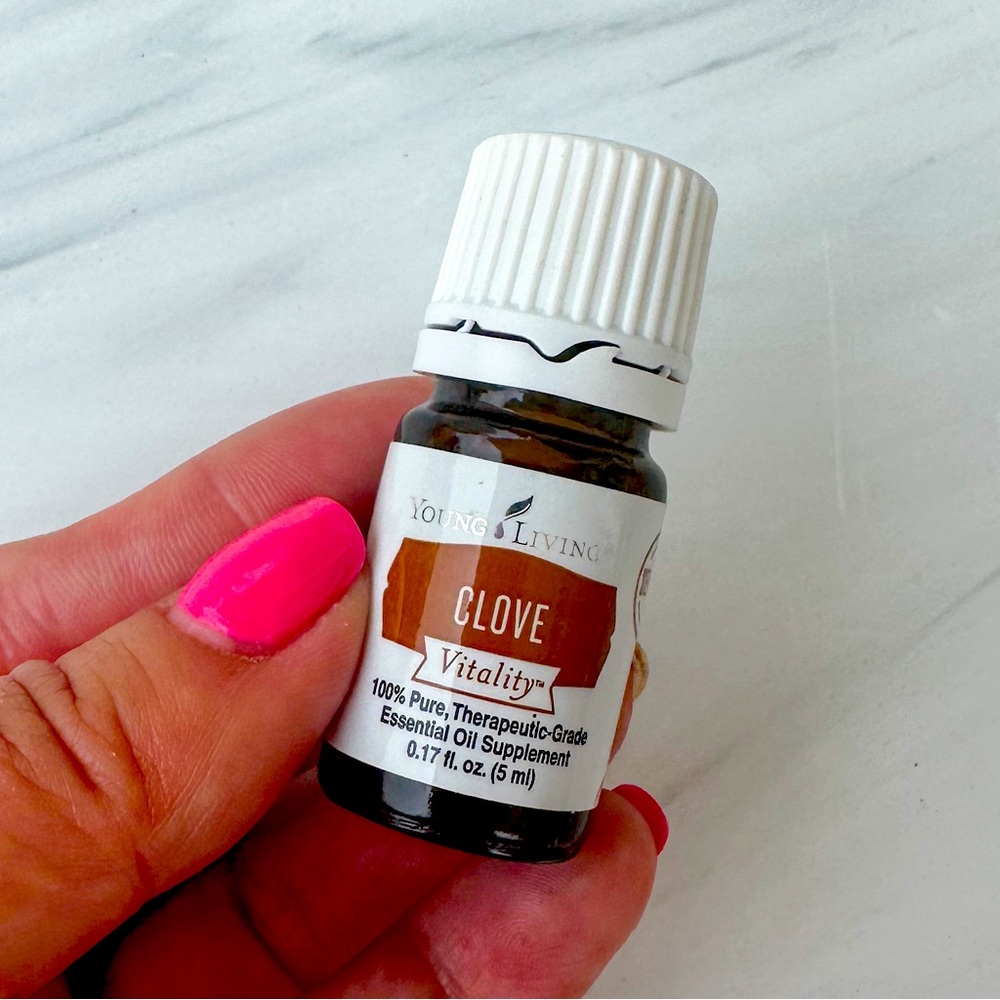 Brand New Clove Vitality Young Living Essential Oil 5ml Unopened Untampered